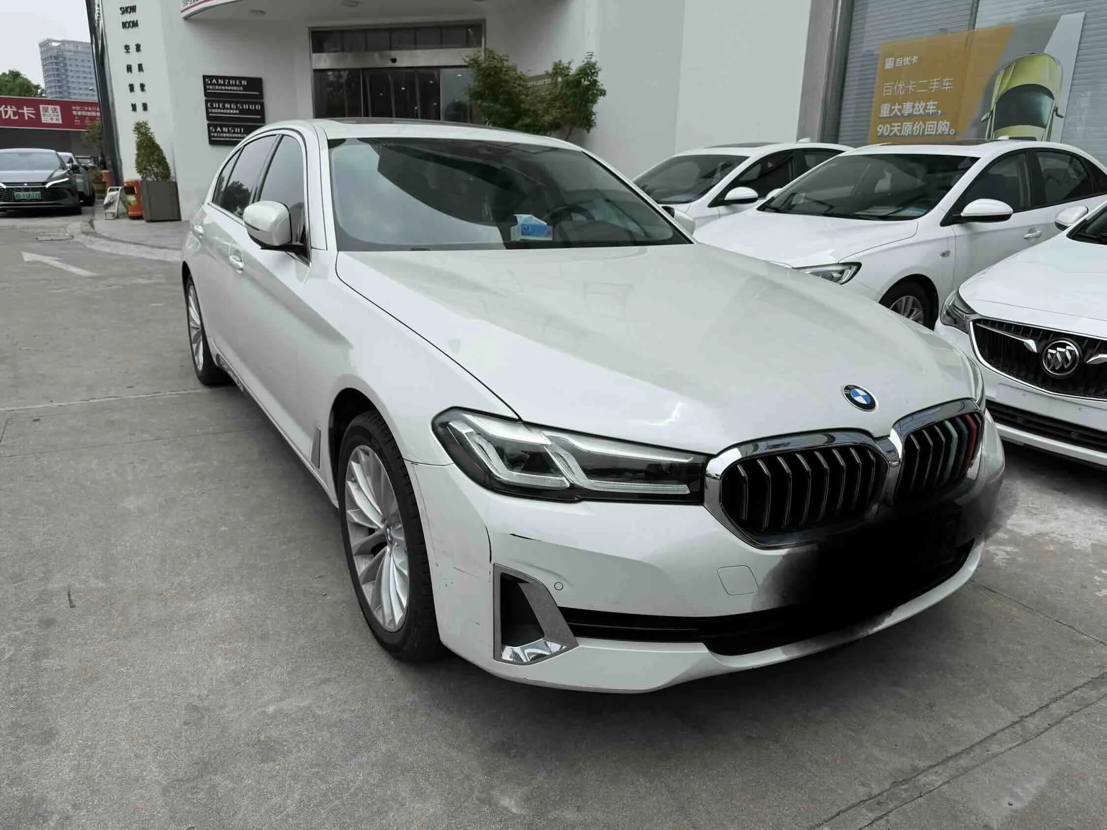BMW 5 Series 2021 525Li Luxury Pack