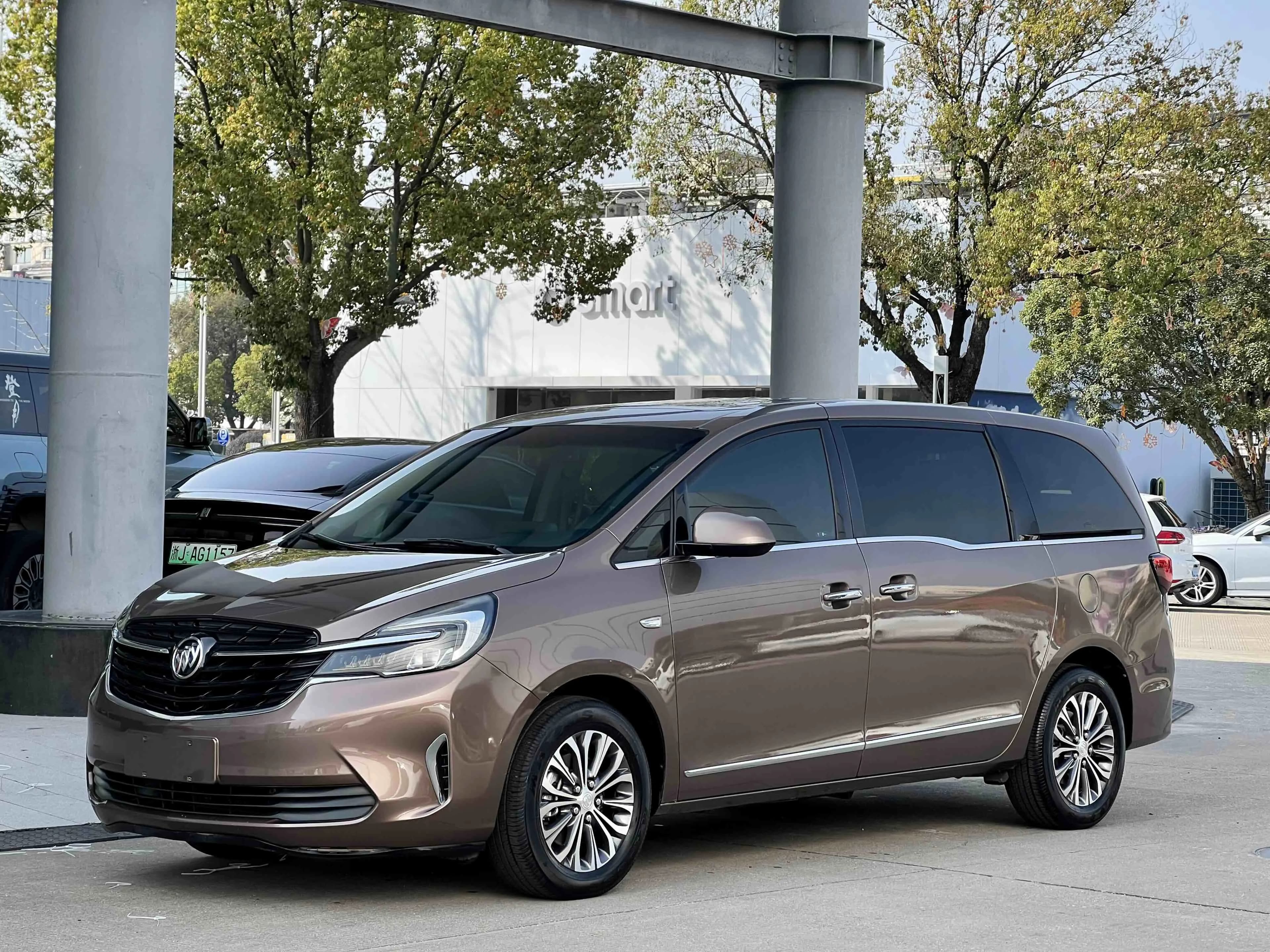 别克 GL8 2020款 陆上公务舱 652T 豪华型 国VI