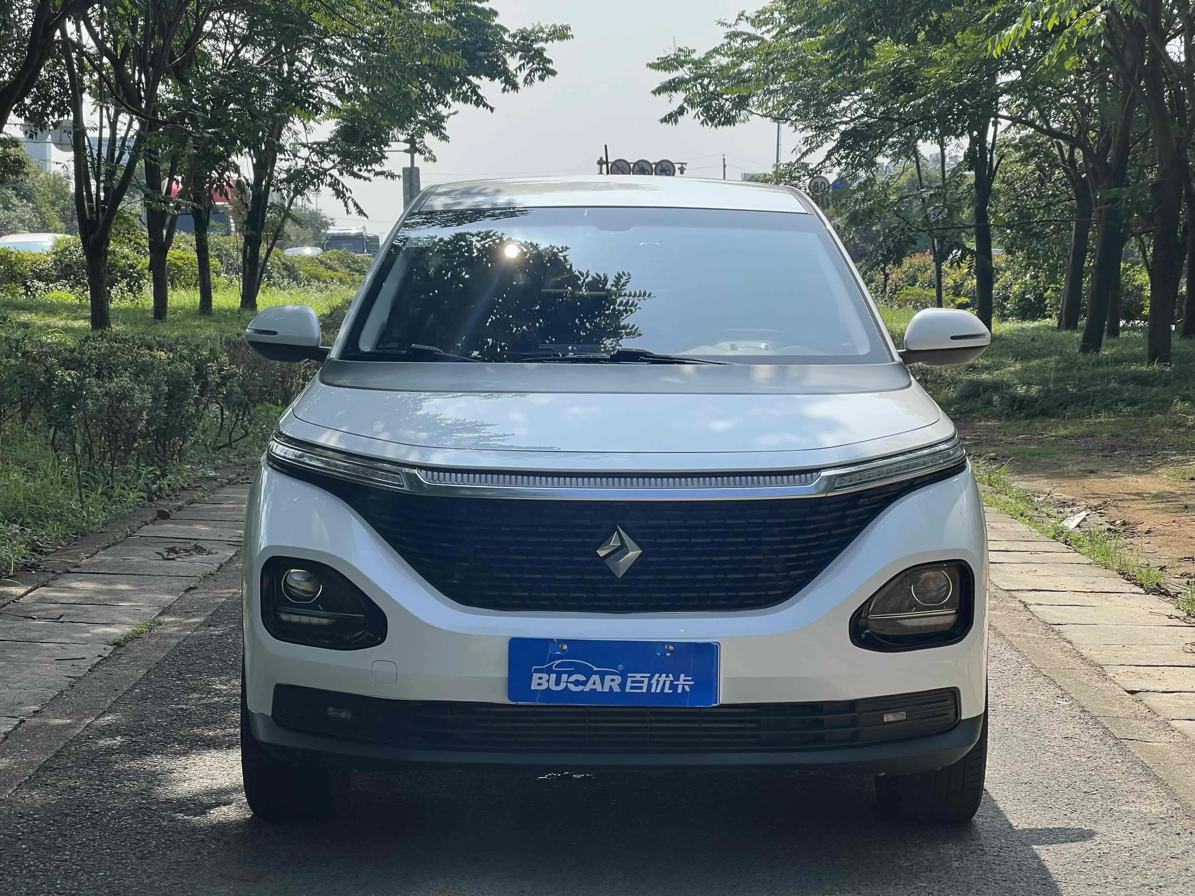 宝骏 RM-5 2019款 1.5T 手动24小时在线精英型 6座