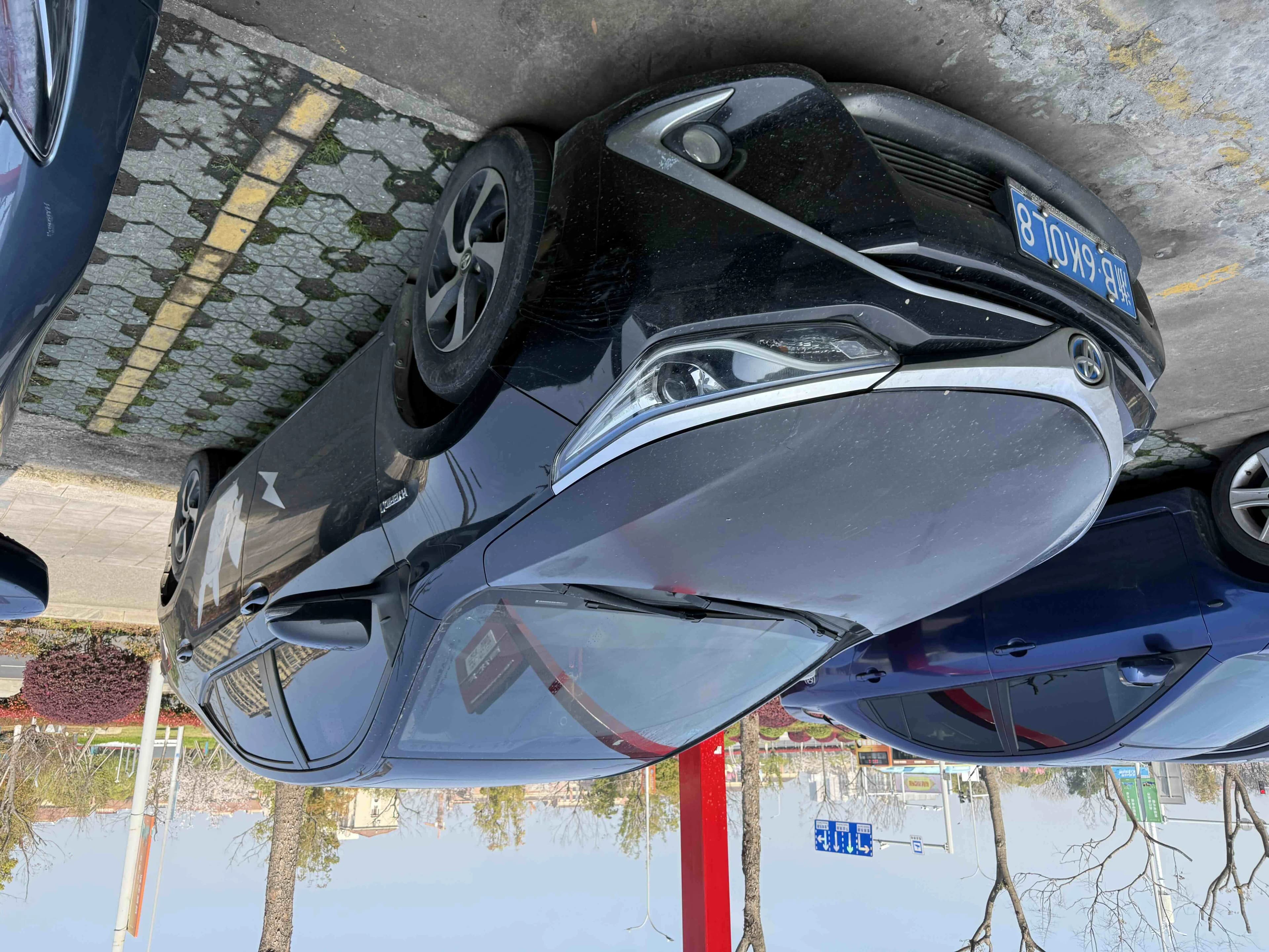 丰田 雷凌 2017款 改款双擎 1.8H GS E-CVT精英天窗版 国V