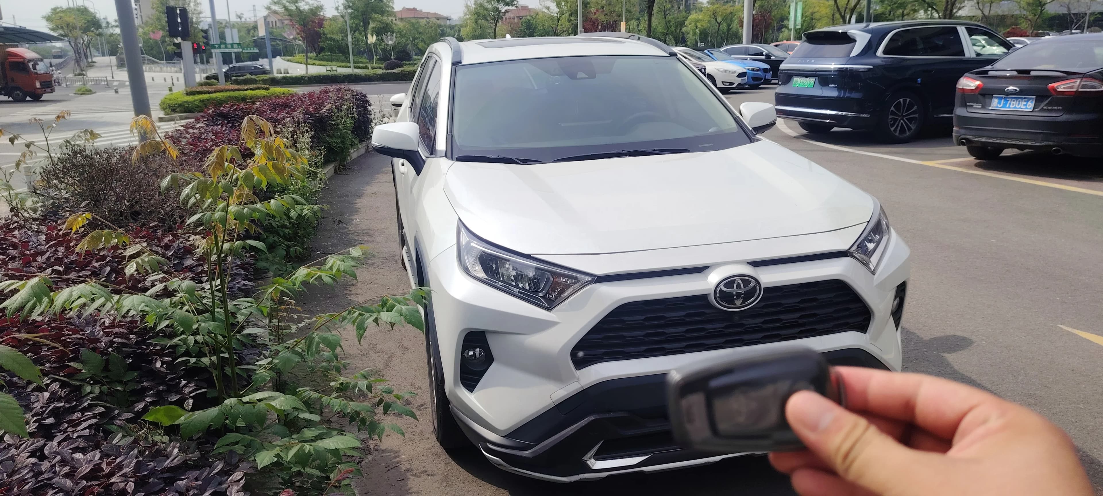 Toyota RAV4 2021 2.0L CVT2WD Fashion