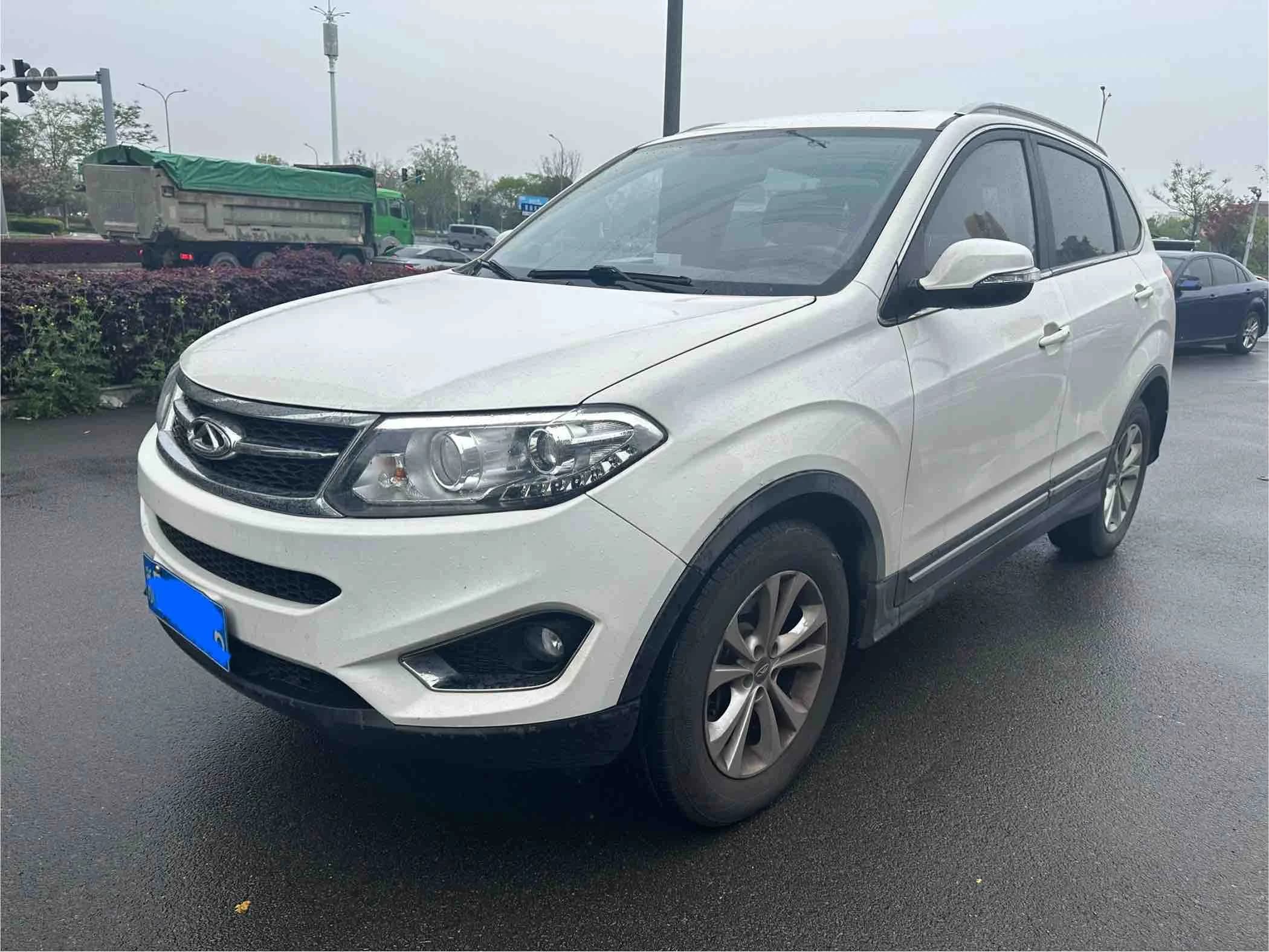 奇瑞 瑞虎5 2015款 2.0L CVT家尊版