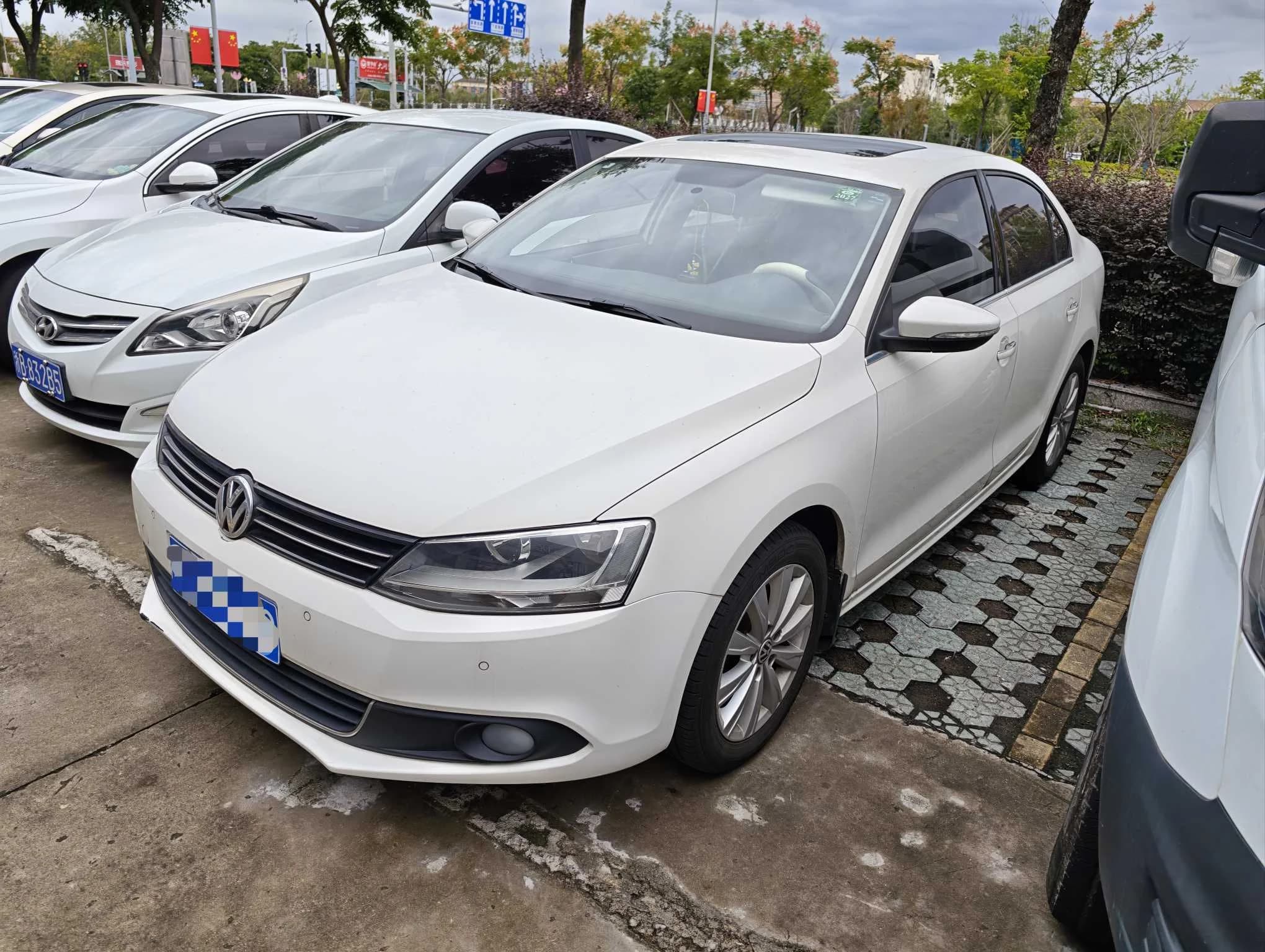 Volkswagen Sagitar 2014 1.4TSI Auto Luxury