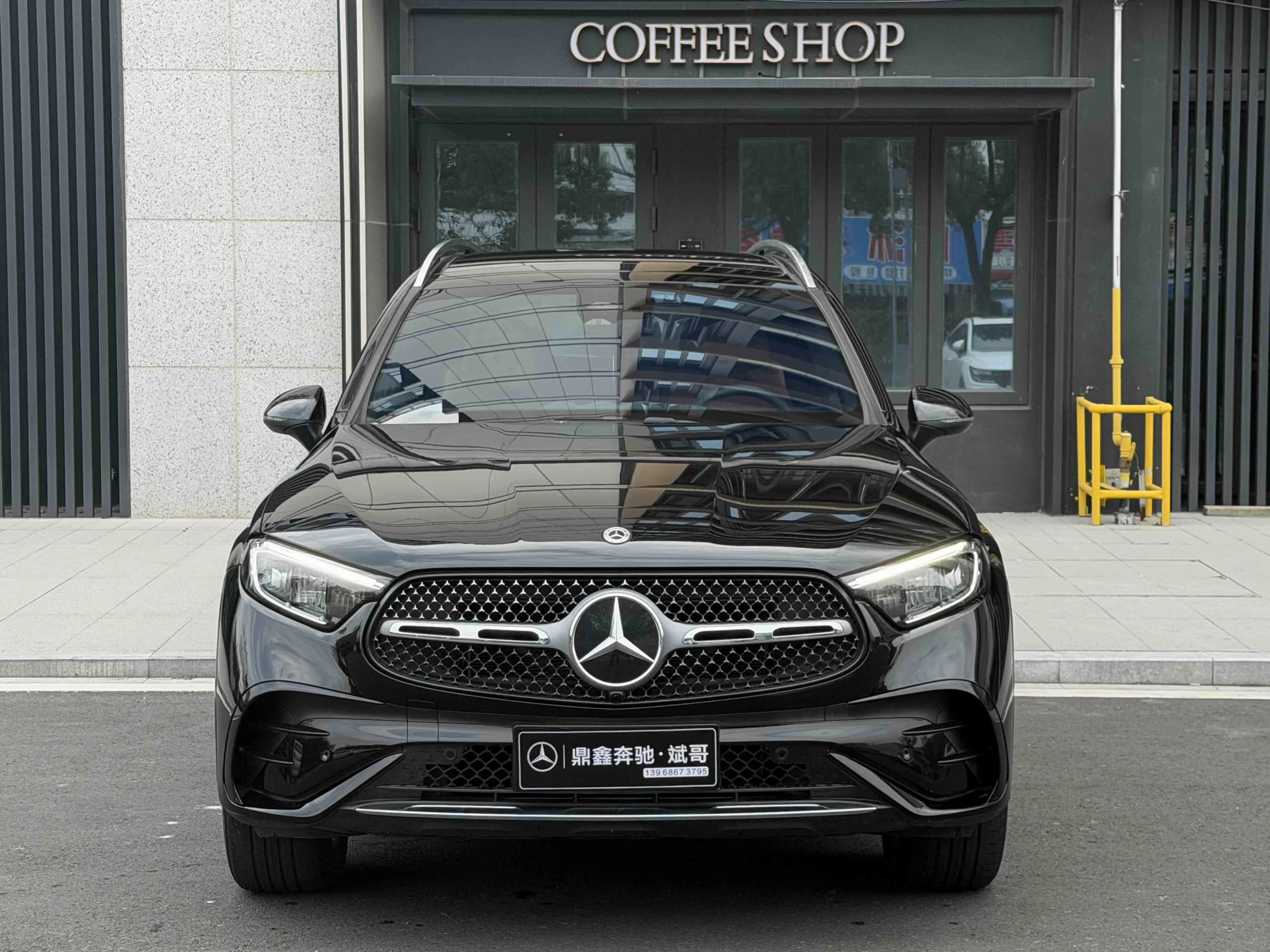 Mercedes-Benz GLC 2023 -Class Facelift GLC 260 L 4MATIC Luxury 7-Seat