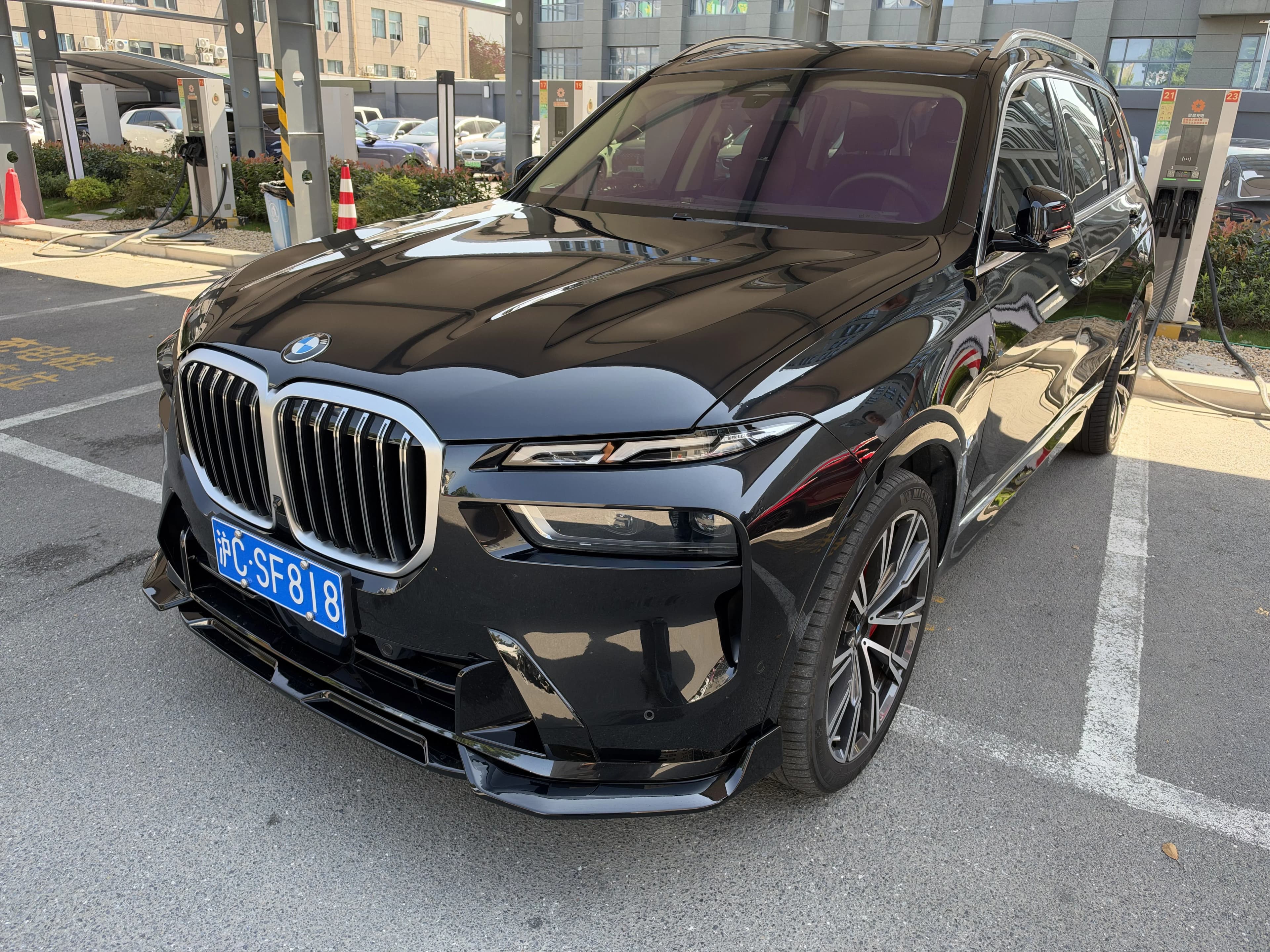 BMW X7 2023 xDrive40i LeadingLuxury Pack