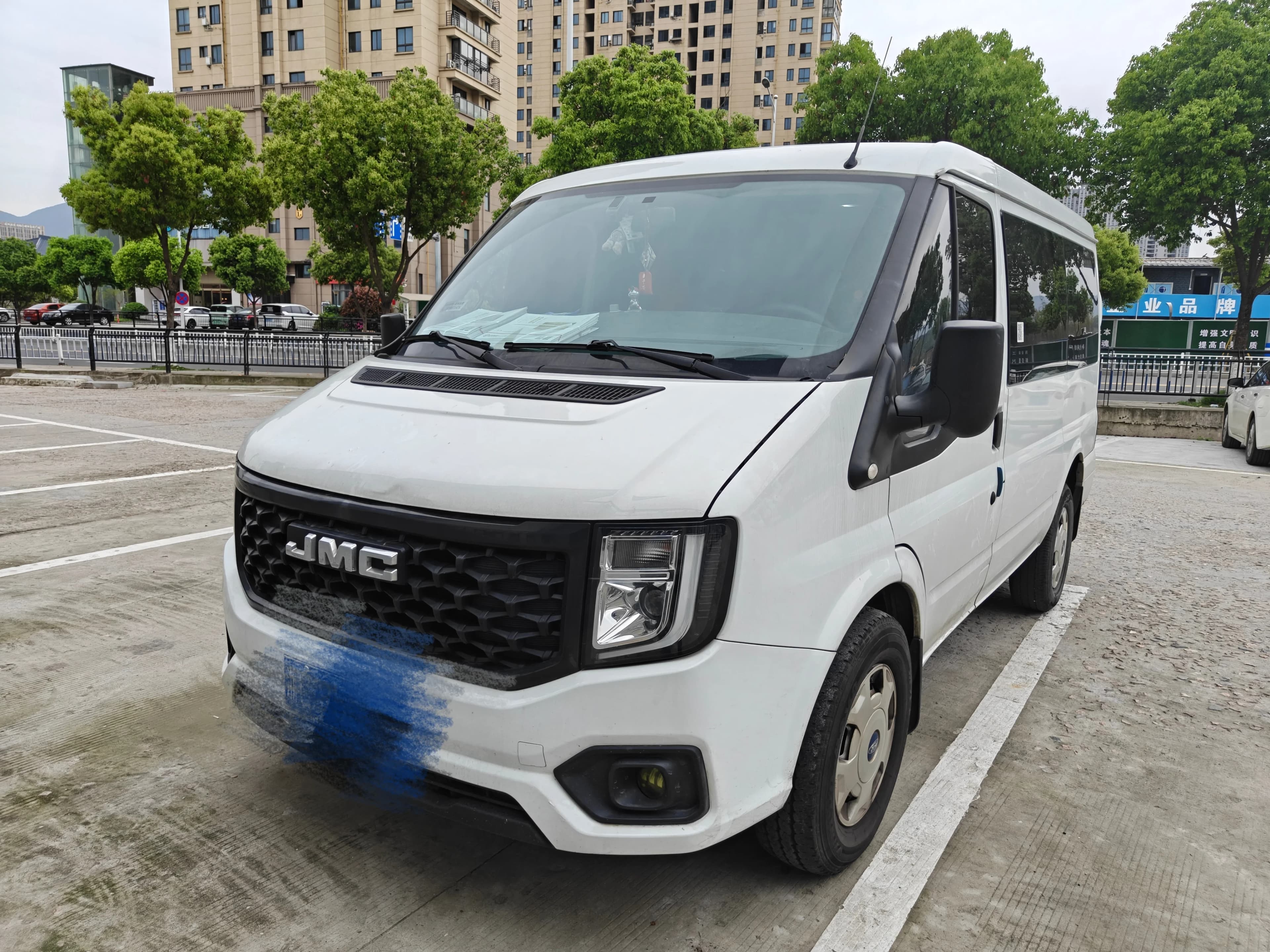 JMC 福顺 2022 2.0TDieselMulti-purpose passenger vehicle short wheelbase low roof6-SeatJX4D20A6H