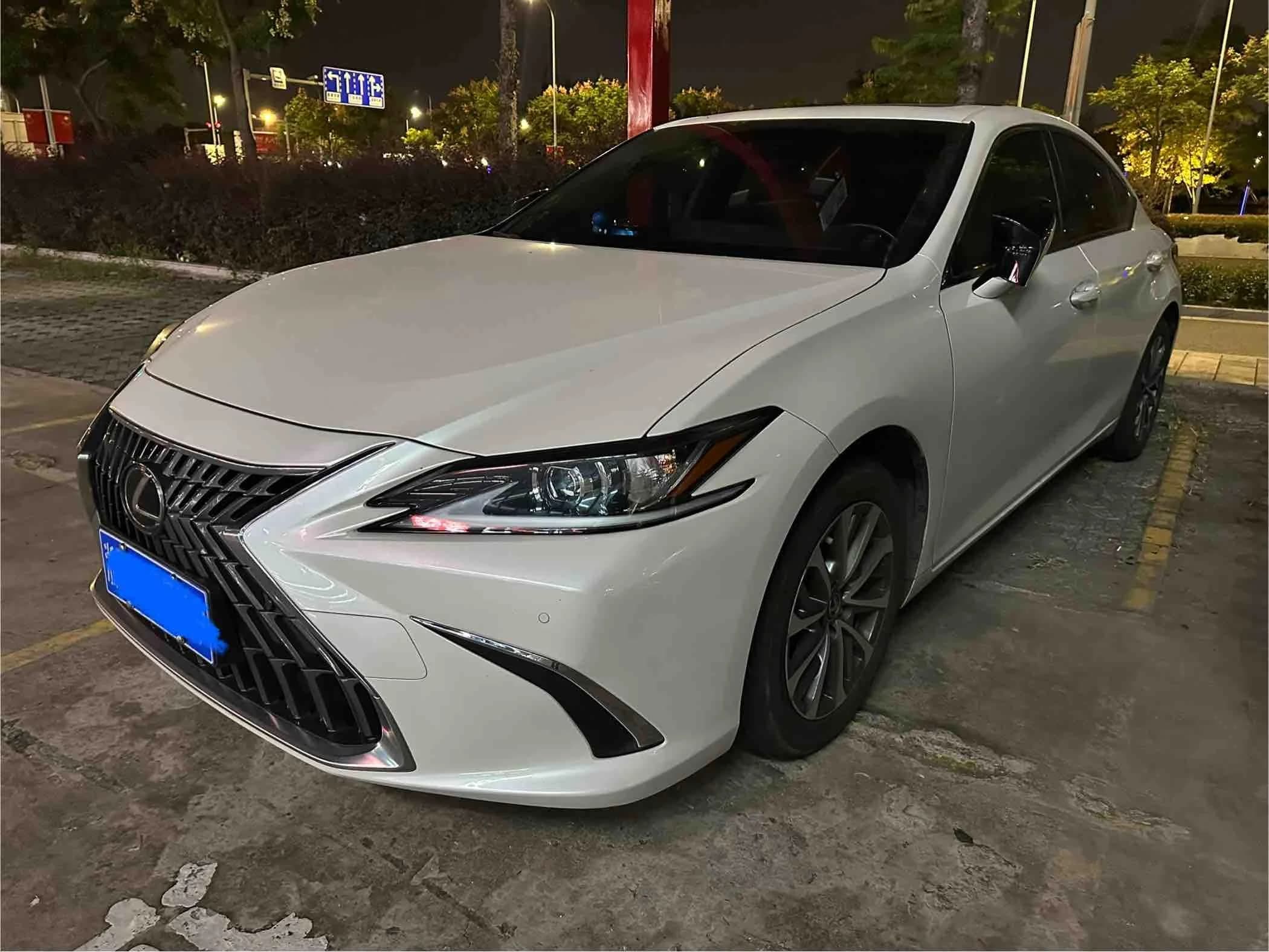 Lexus ES 2023 200 Excellence