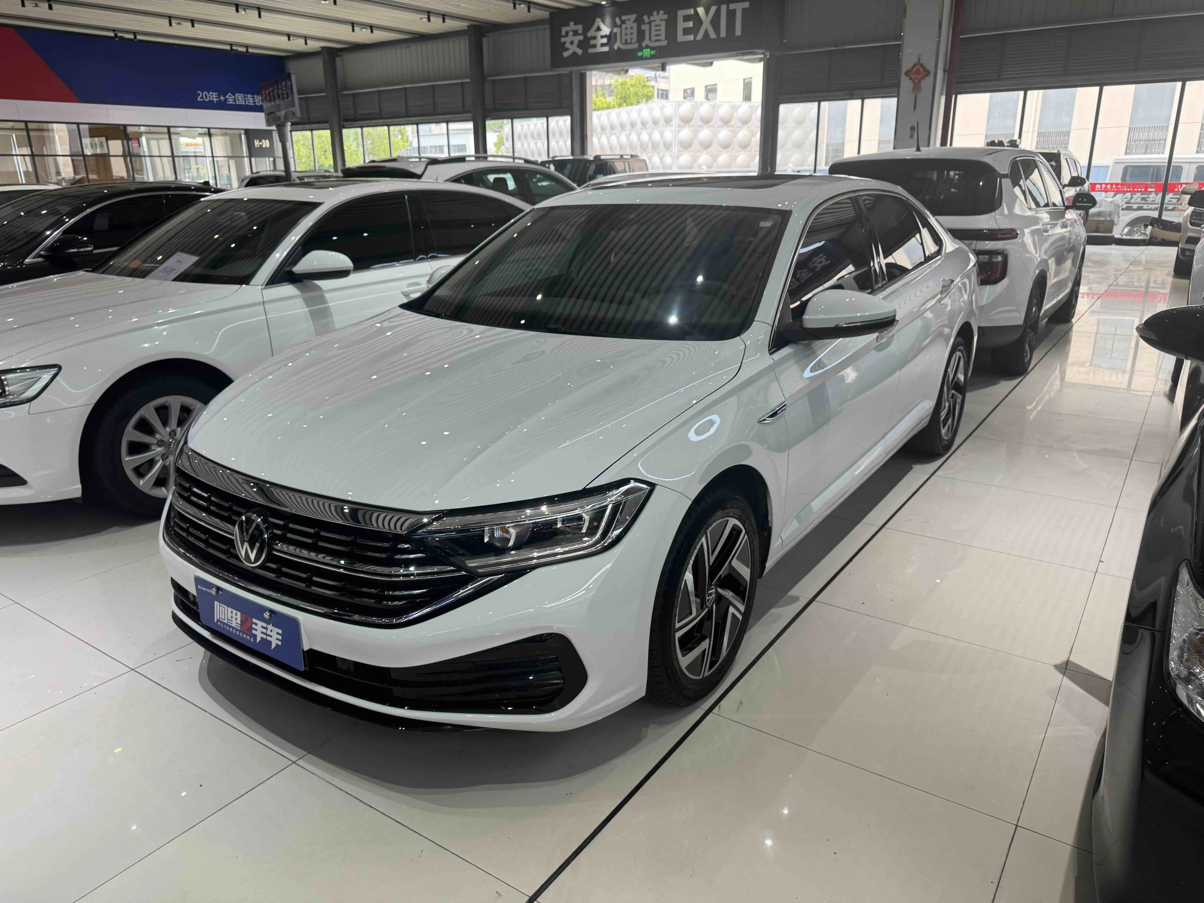 大众 速腾 2023款 300TSI DSG超越版