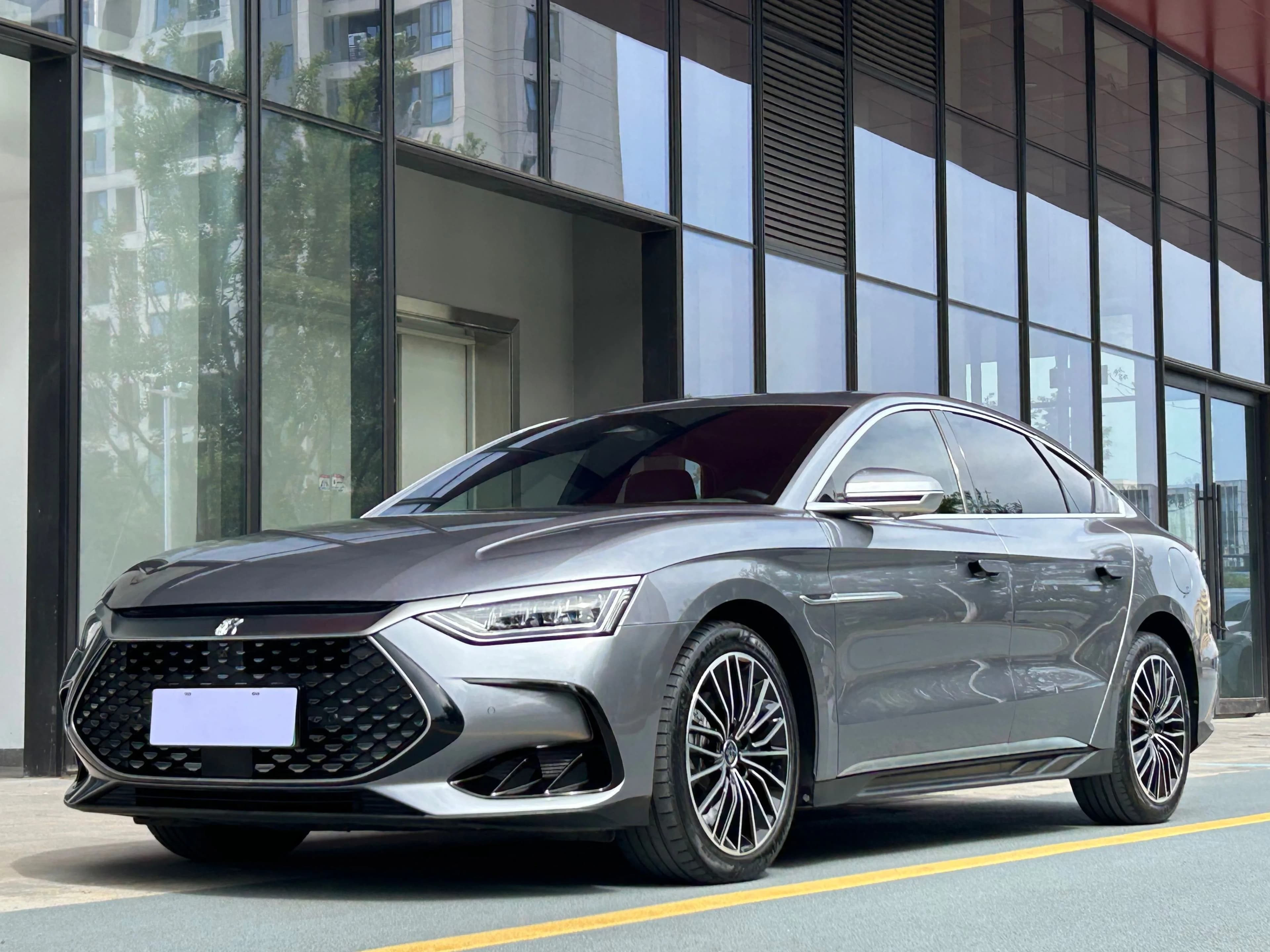 BYD Han 2023 DM-i Champion 121KM Prestige Edition
