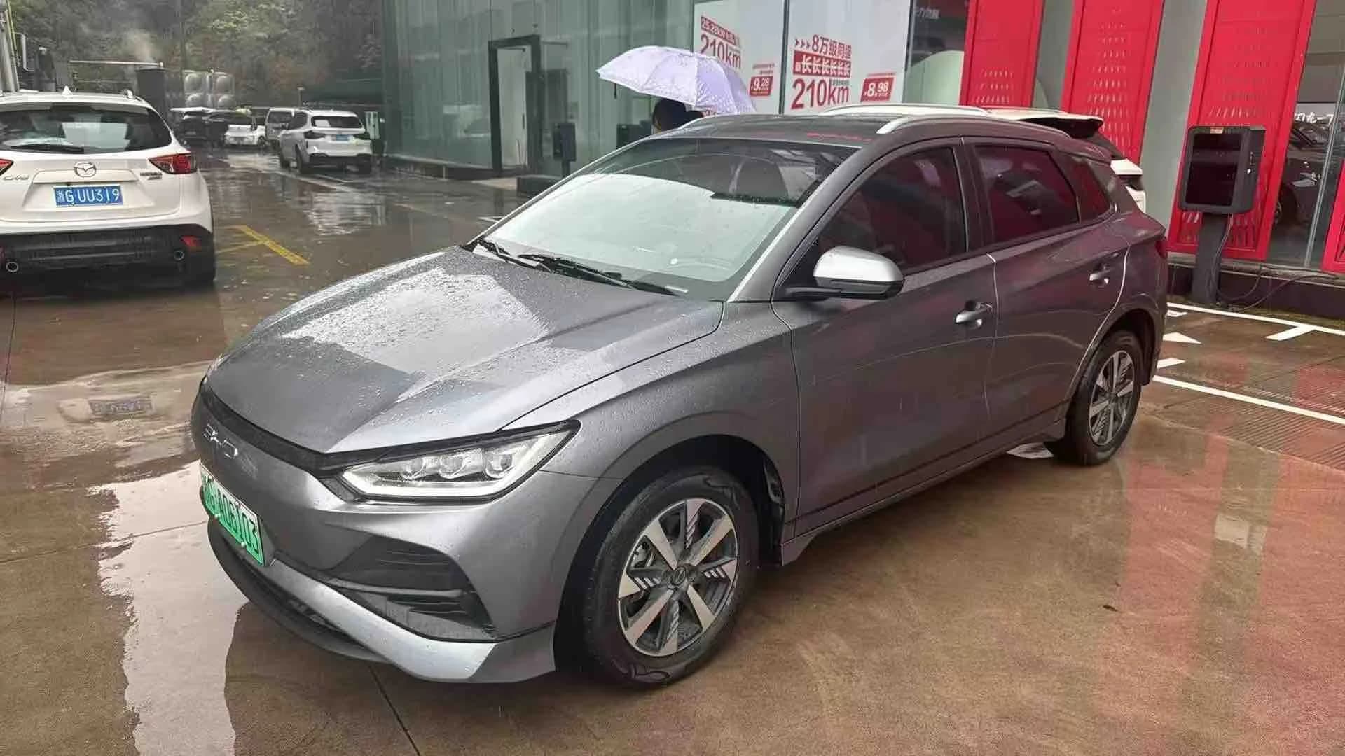 BYD e2 2023 Luxury