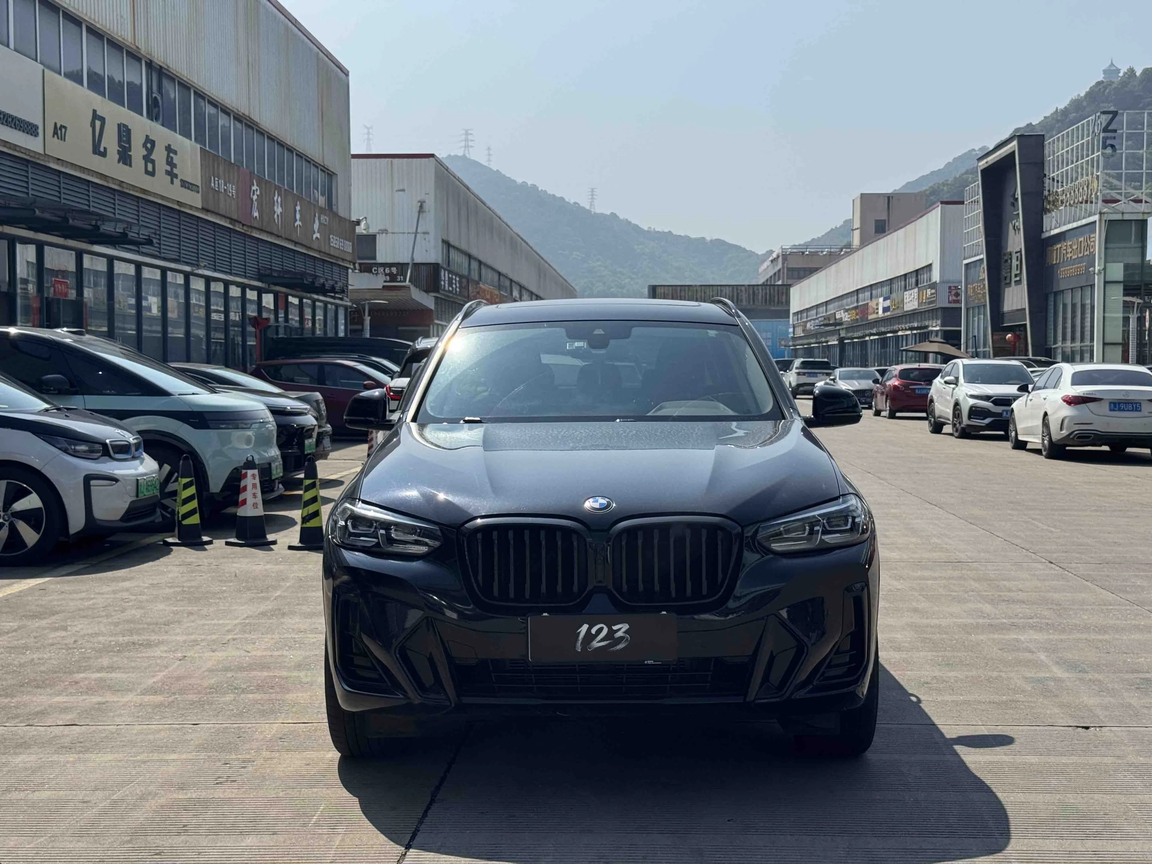 宝马 X3 2023款 xDrive30i 领先型 M曜夜套装