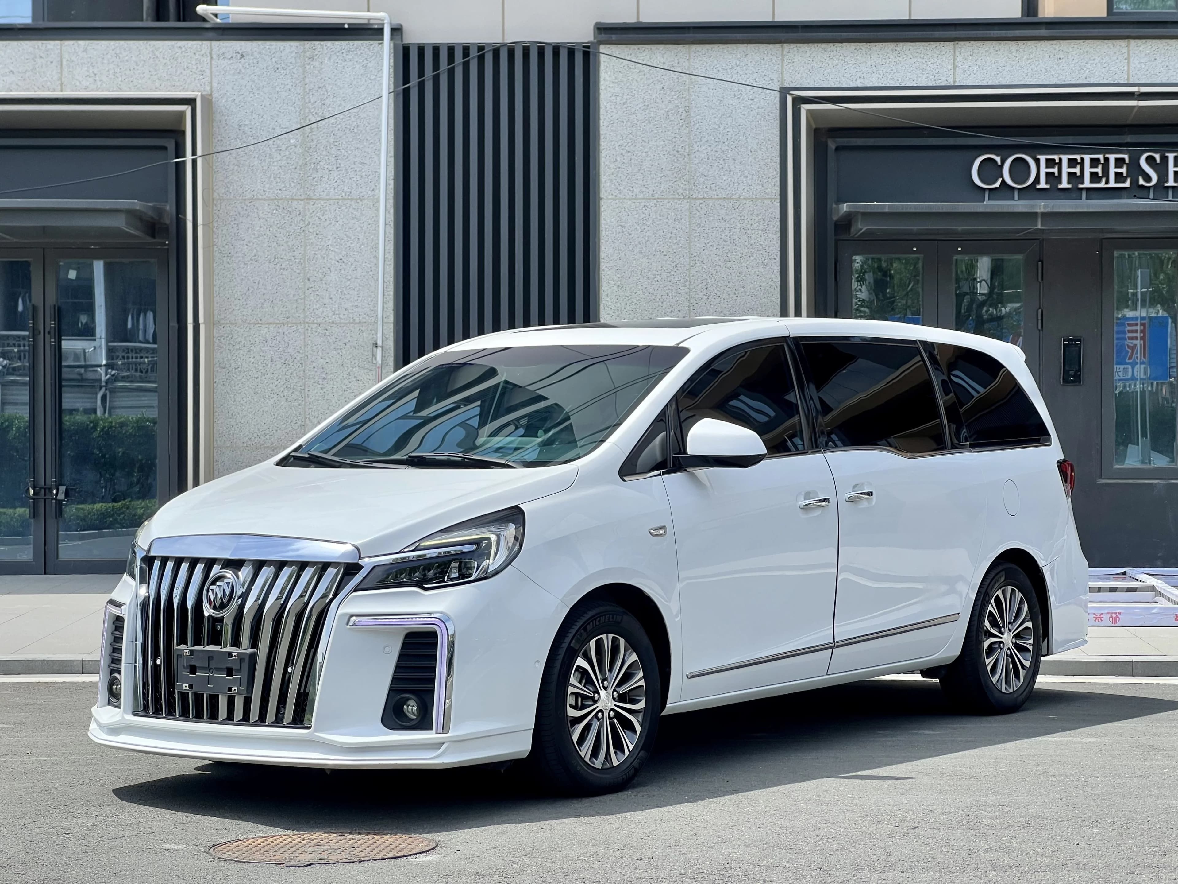 Buick GL8 2021 Business Class 652T Premium