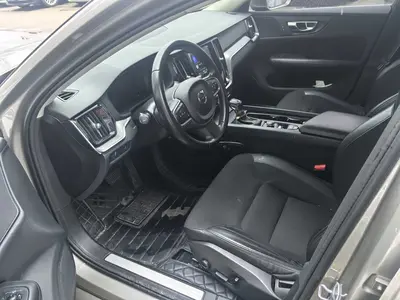 沃尔沃 S60 2020款 T3 智行豪华版