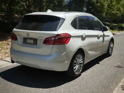 BMW 2 Series Touring 2018 218i Leading