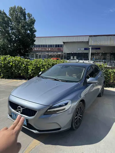 Volvo V40 2017 1.5T T3 Zhiyi
