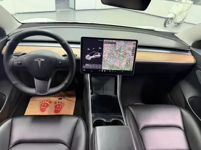 特斯拉 Model 3 2020款 标准续航后驱升级版