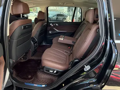 BMW X7 2023 xDrive40i LeadingLuxury Pack