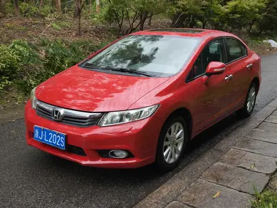 Honda Civic 2013 1.8L Auto Luxury 10th Anniversary Edition