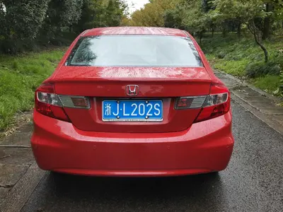 Honda Civic 2013 1.8L Auto Luxury 10th Anniversary Edition