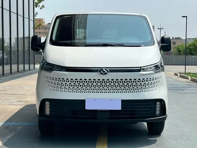 大通 上汽大通MAXUS 新途V70 2023款 2.0T 精英版 自动短轴低顶 5/6座