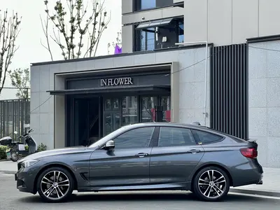 BMW 3系GT 2020 330i MSport Night