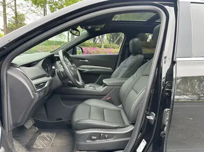 凯迪拉克 XT4 2020款 28T 两驱领先型